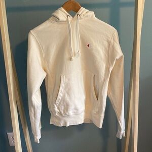 Champion XS Oversized Sweatshirt Cream Hoodie from Urban Outfitters Extra Small